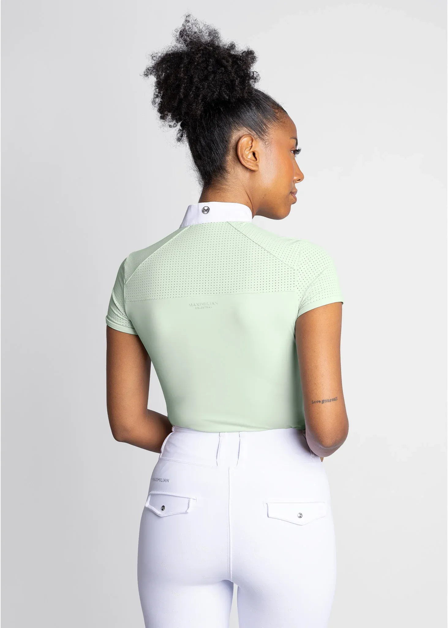 Maximilian Air Short Sleeve Show Shirt Women